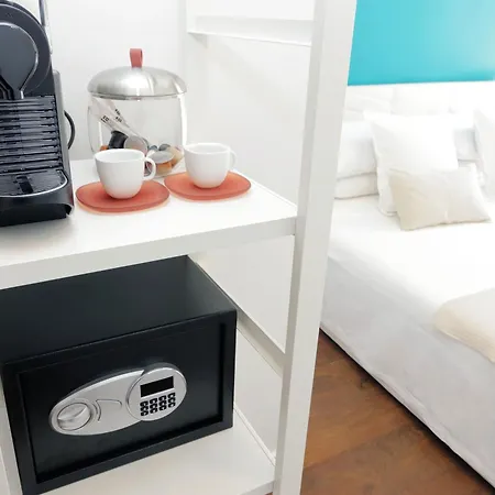 Pensionat Fontana Di Trevi Dream 4*